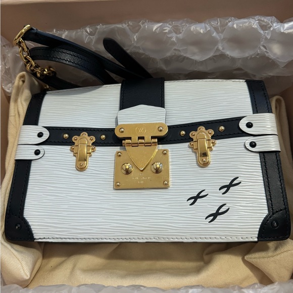 Louis Vuitton Handbags - Louis Vuitton White and Black Women's Bag
